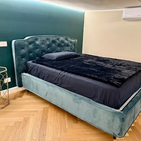 Loft 261 *