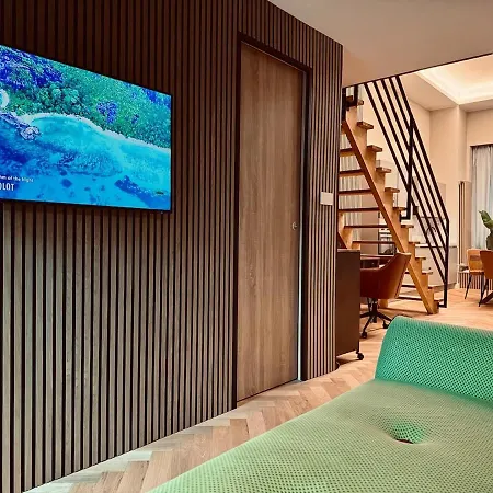Bed & Breakfast Loft 261